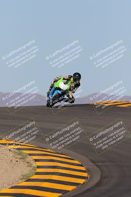 media/Oct-09-2022-SoCal Trackdays (Sun) [[95640aeeb6]]/Turns 9 and 10 (1050am)/